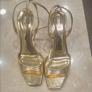 Zara Gold Heels Elegant Modern Design